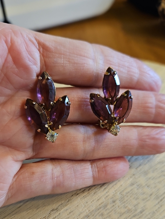 Vintage Jewelry - Vintage Purple and Clear Rhinestone Marquise Cluster Clip On Earrings